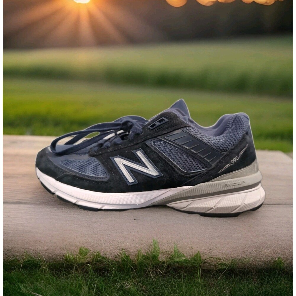 NEW BALANCE 990 v5 2A NAVY SUEDE WOMENS SHOE SIZE 9 Made in USA  W990NV5   EUC